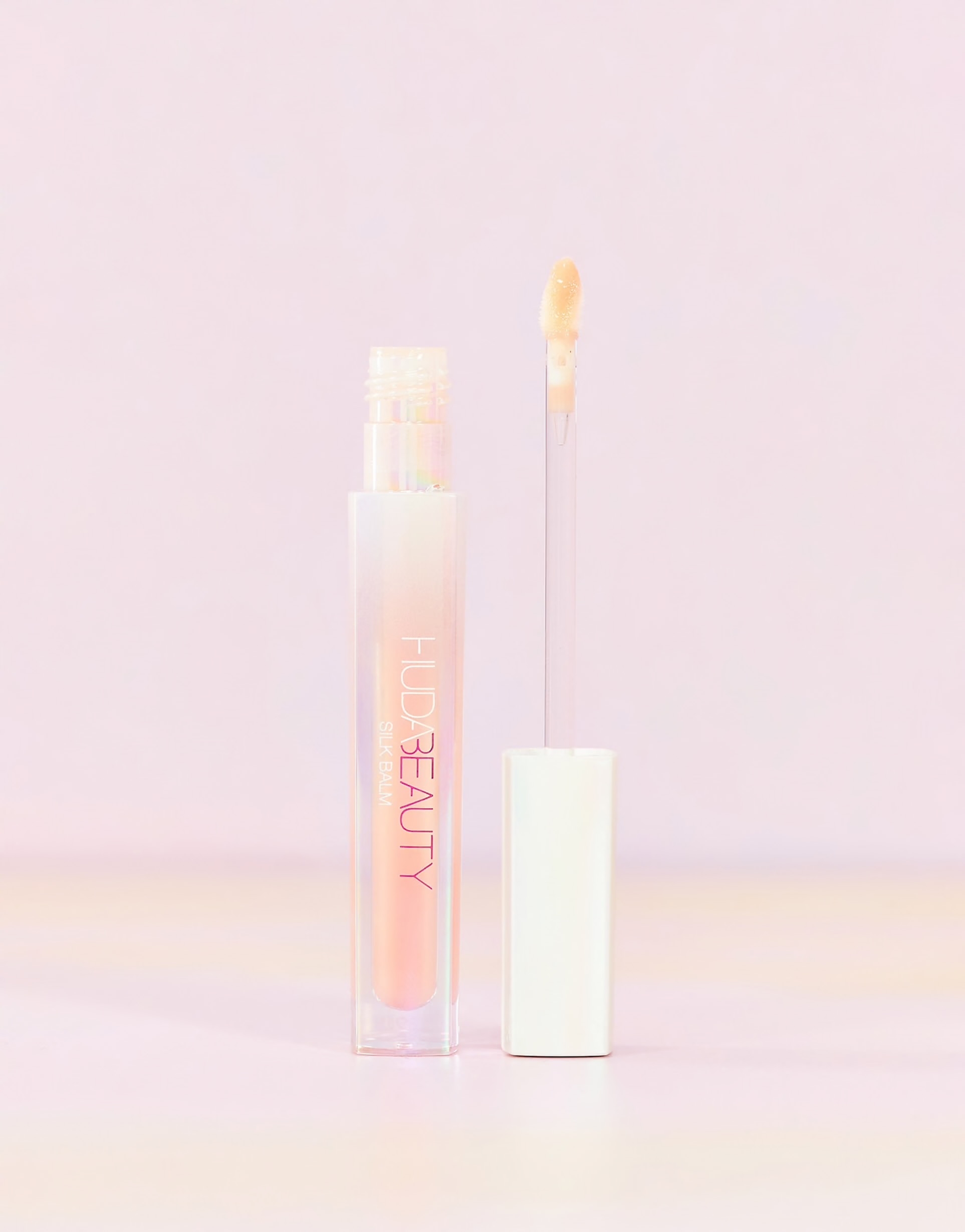 بالم لب Huda beauty مدل hydra plumping lip balm رنگ Blush