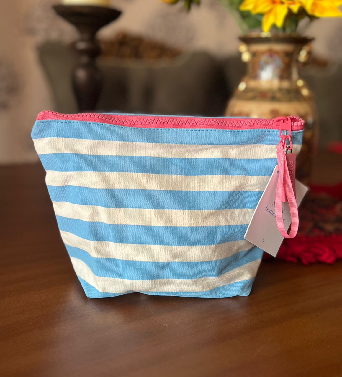 کیف آرایشی بزرگ و جادار